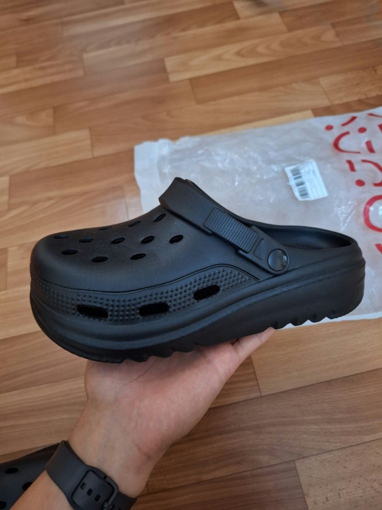 Кроксы из минисо размер 42-43
