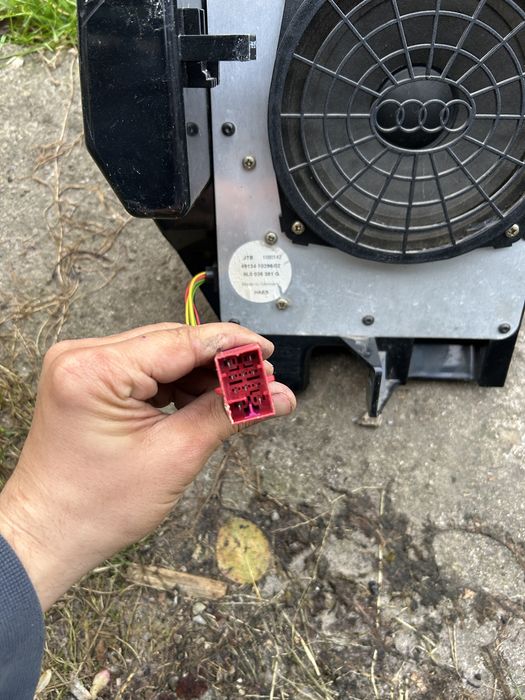 Tub de bass original audi