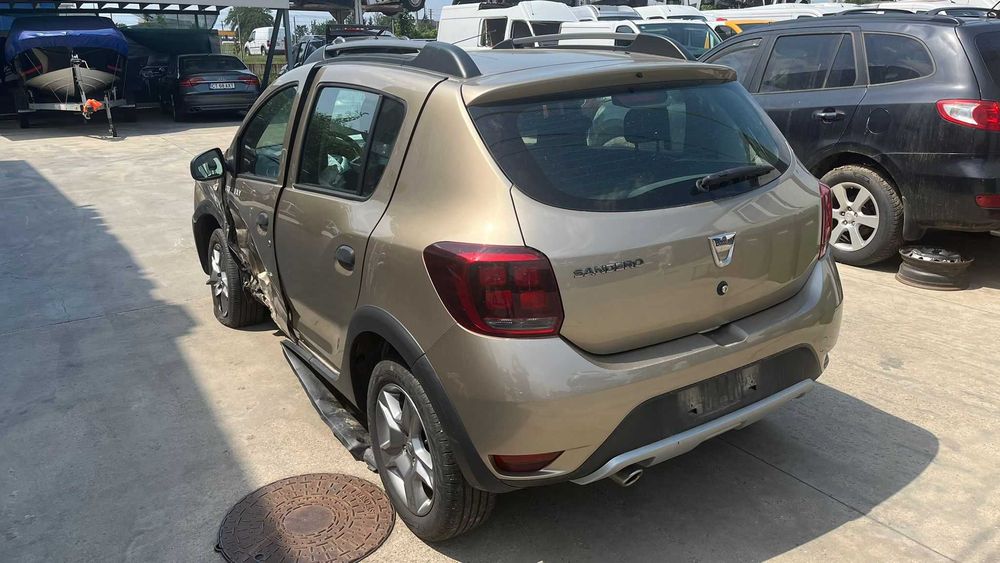 Dacia Sandero Stepway 1.0 TCe/GPL Original, 2020, 37.000 km, Avariat