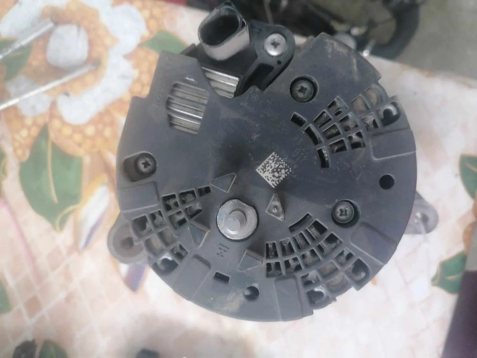 Alternator A0009063322 0125711028 Mercedes B Class W246, a class w176, cla , gla, glk 1.8 , 2.0, 2.2 d