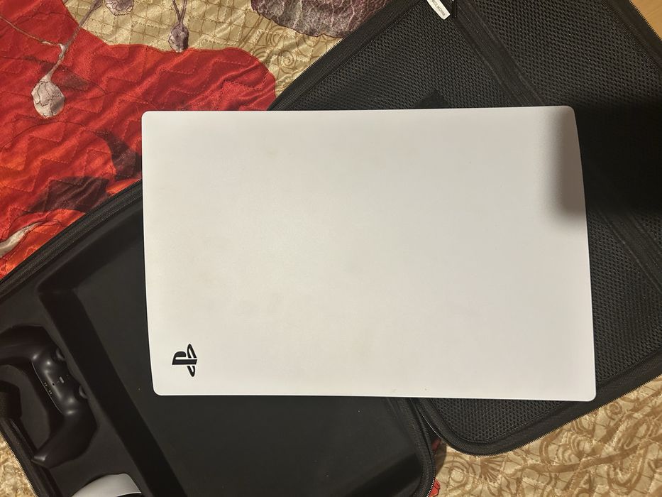 Продам Sony Playstation 5