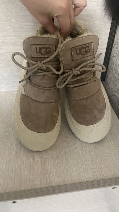 Продам ботинки, угги