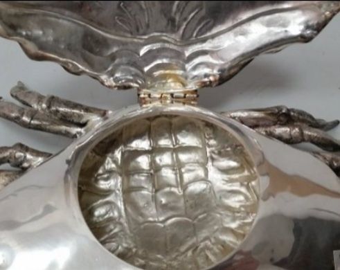 Итолианска дизайнерска посребрена купа за хайвер за хайвер