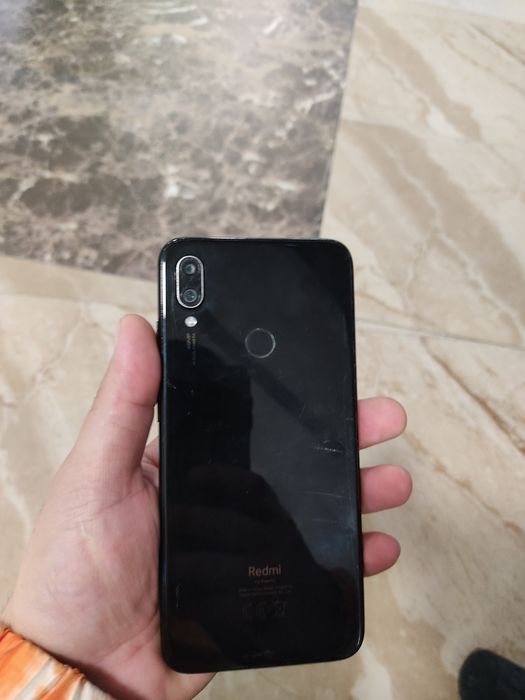 Редми ноте 7 /4/64/ тали сотилади.