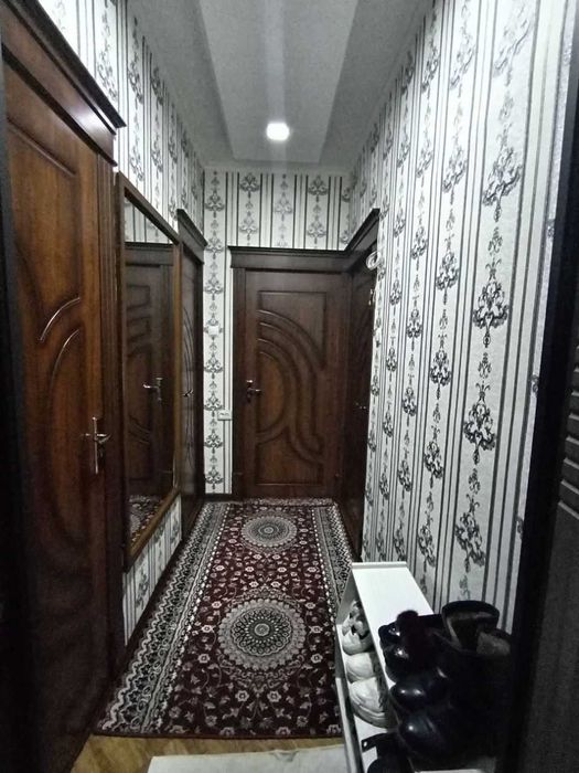 Продаётся квартира срочно Юнусабад 8, 3/3/4 не торец 69м2