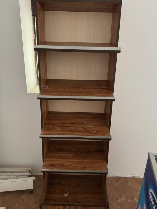 Продавам стелаж за хляб