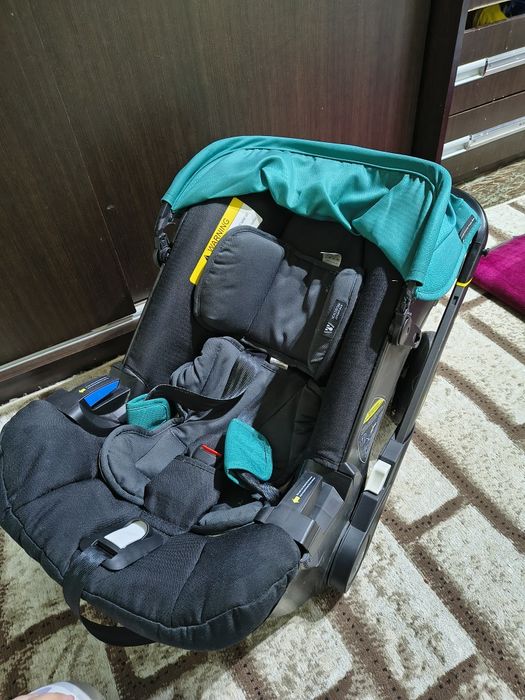 Автокресло для 0-12 малышей.