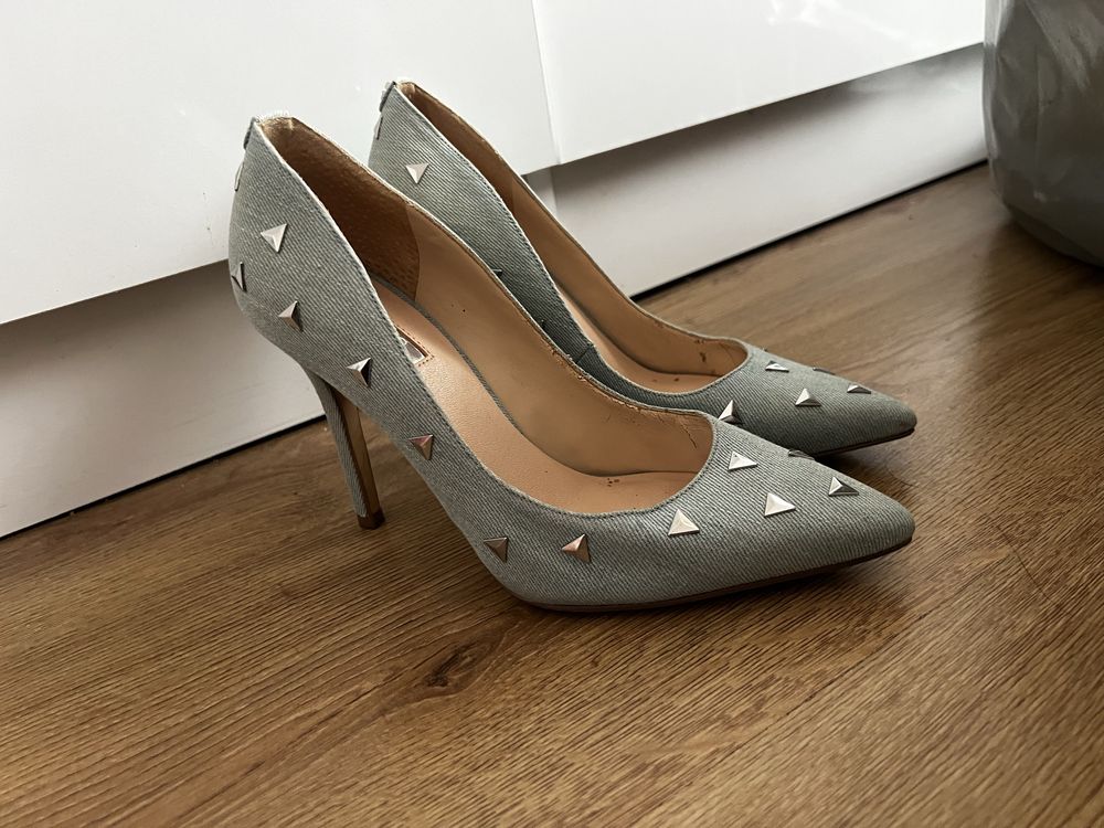 Дамски обувки на ток guess