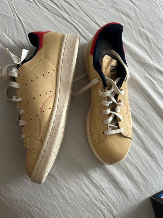 Snikersi Adidas marimea  36 2/3