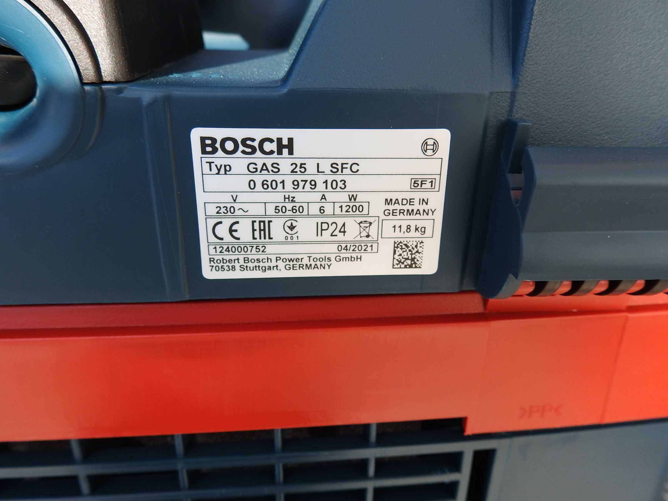 Aspirator bosch gas 25 +slefuitor glet bosch gtr 550