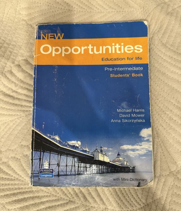 Книга ангийсского New Opportunities (pre-intermediate)