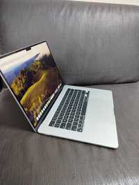 MacBook AIR 15 2023 с процесор M2, 16GB и 256 GB SSD