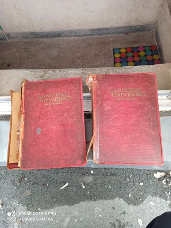 2 volume Larousse vechi