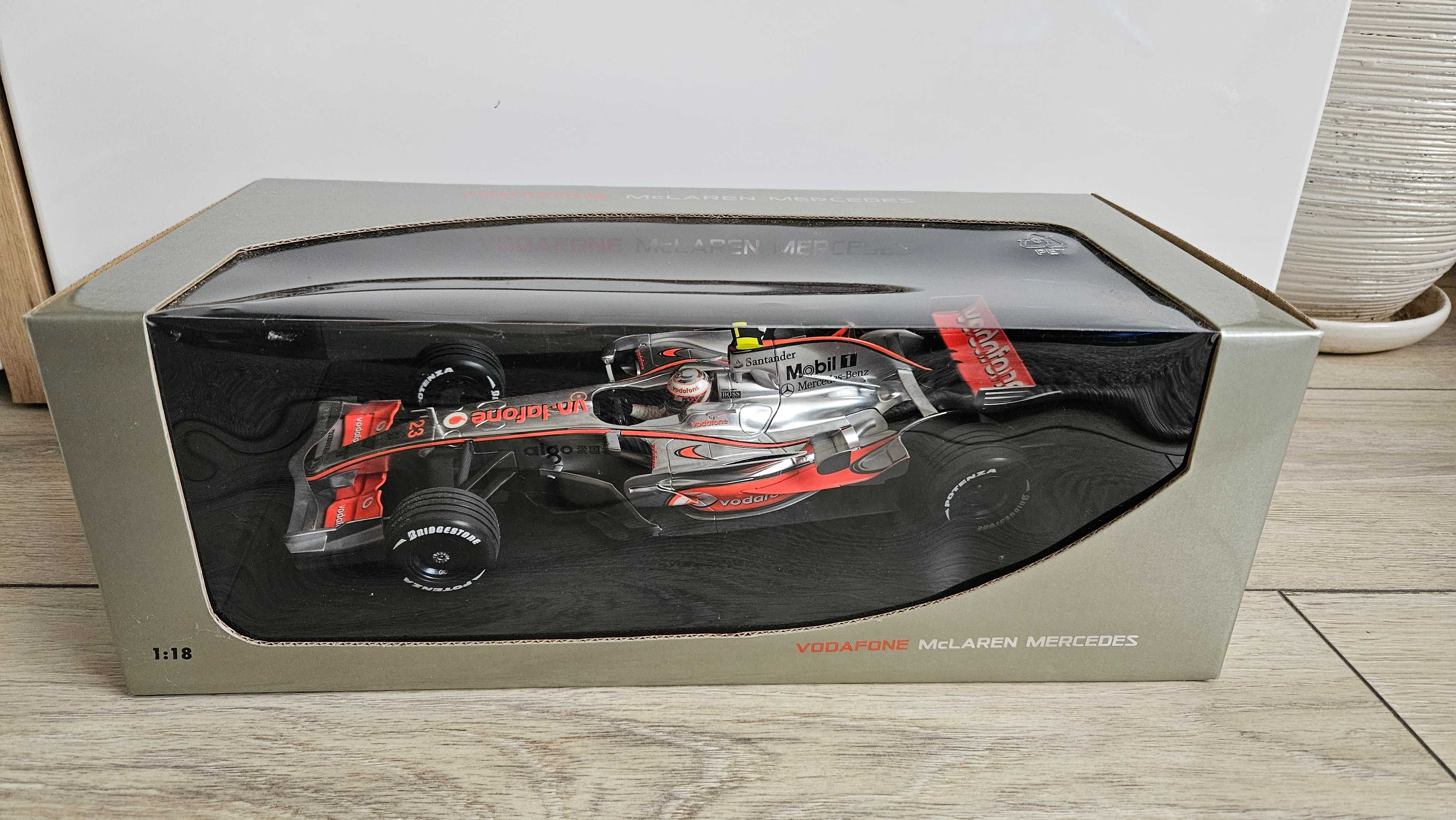 1:18 Vodafone McLaren Mercedes Minichamps