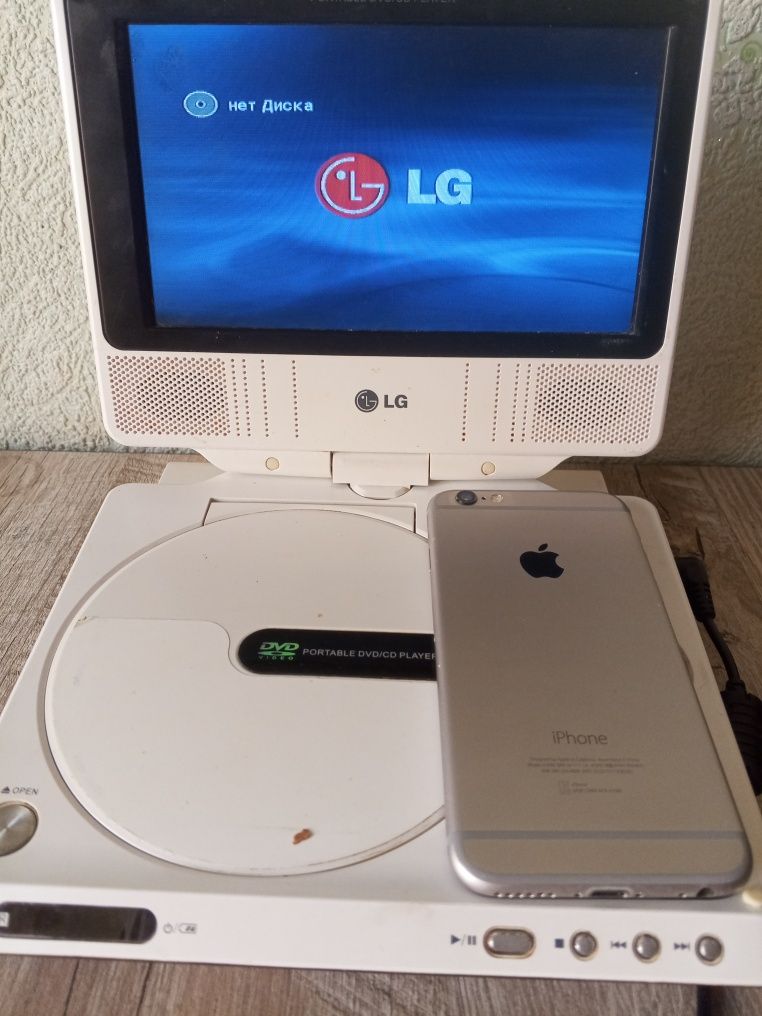 Kompyuter elji va iPhone 6 sotiladi