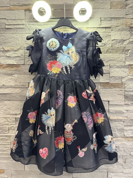 Прекрасна рокля в тъмно син цвят от Petite Fleur