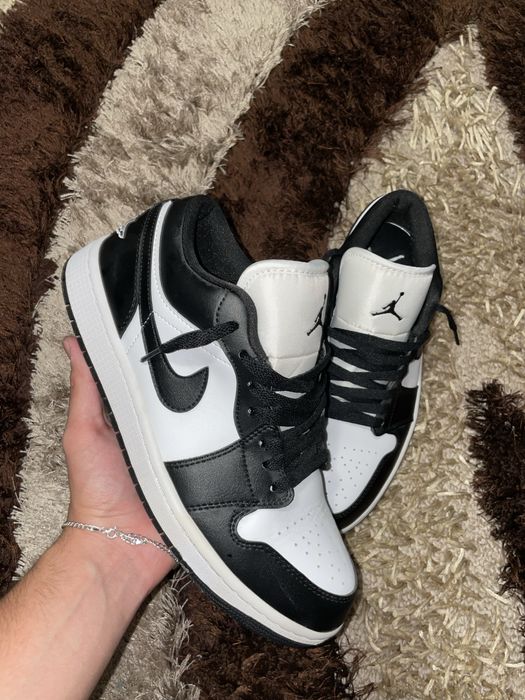 Jordan 1 Low Panda, marimea 42