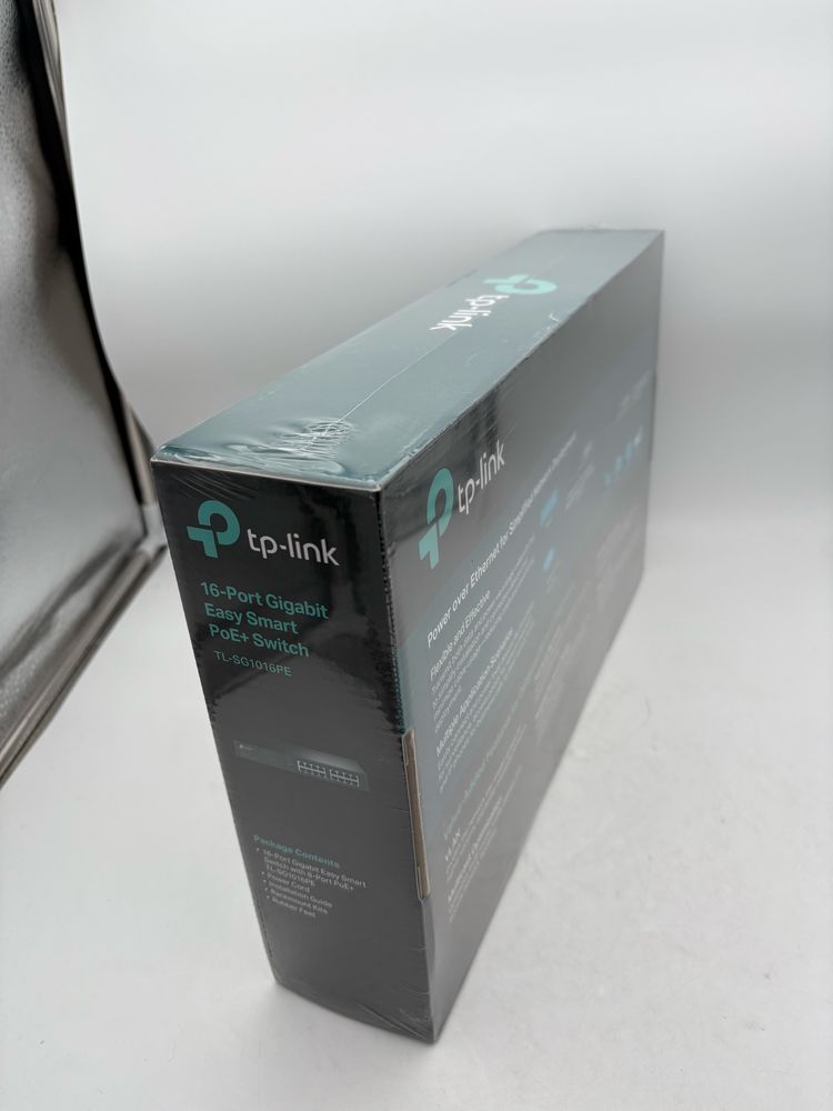 Switch TP-Link TL-SG1016PE, 16 porturi Gigabit, sigilat, OCAZIE