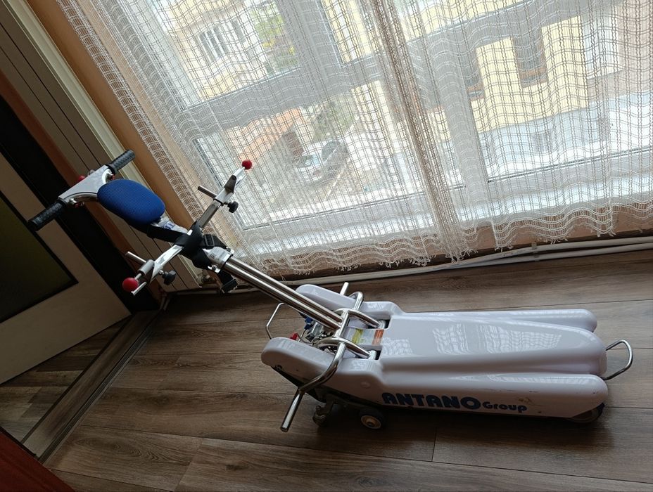 Устройство за слизане по стълби