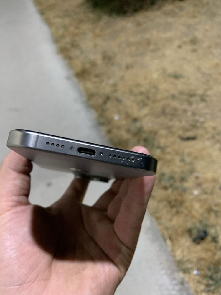 Iphone 15 pro max srochno !!!