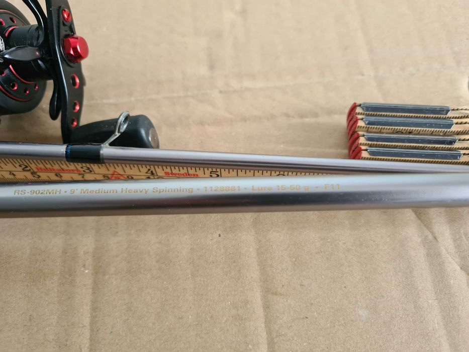 Set pescuit Abu Garcia – Lansetă RS 902 MH + Mulineta Revo SX L