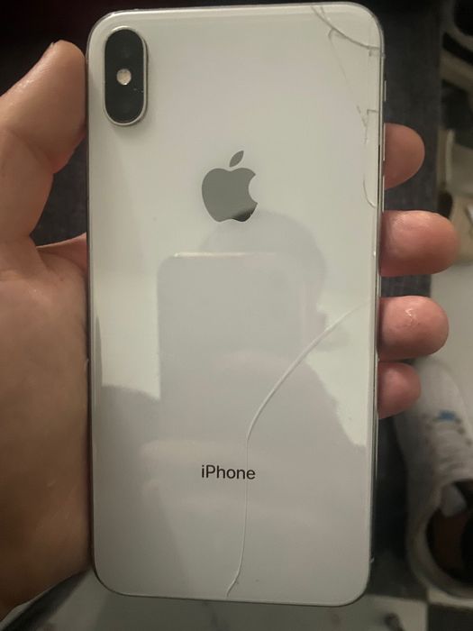 Vand iphone xs max alb negociabil