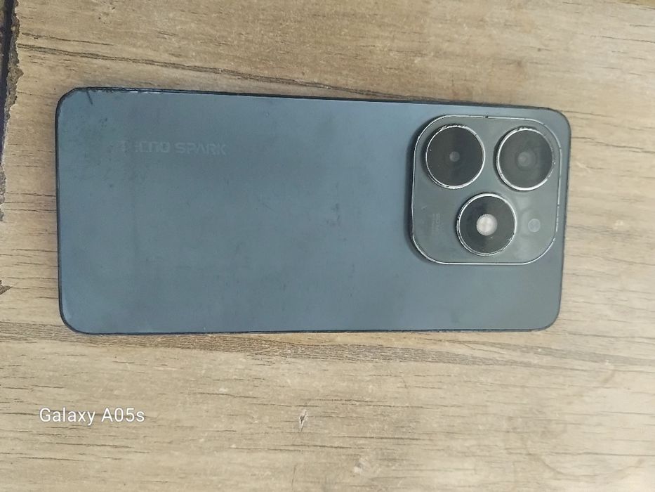 Texno spark 20 mobile telefon