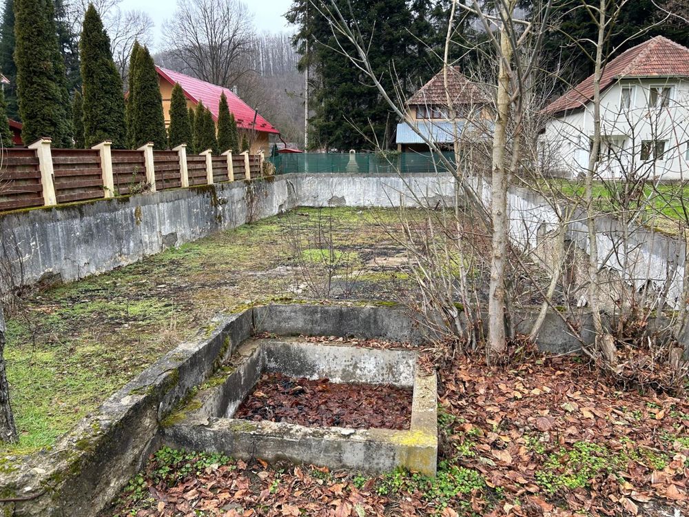 Teren intravilan cu piscină în Satul de vacanță Pădurea Neagră