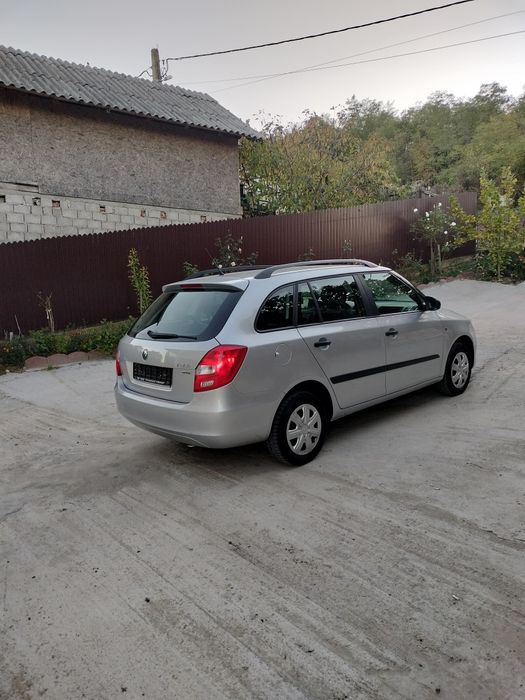 Vând Skoda Fabia 2 facelift euro 5 benzina