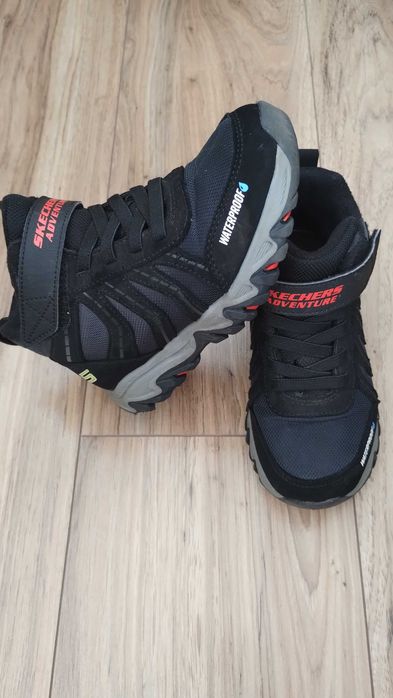 Ghete Sketchers copii