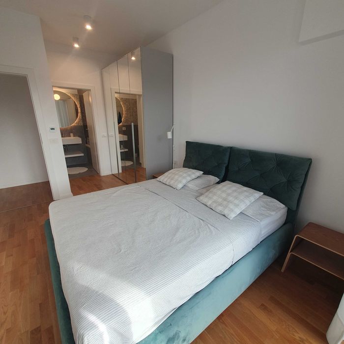 Închiriere apartament 3 camere lux Paltim (+ parcare subterană)