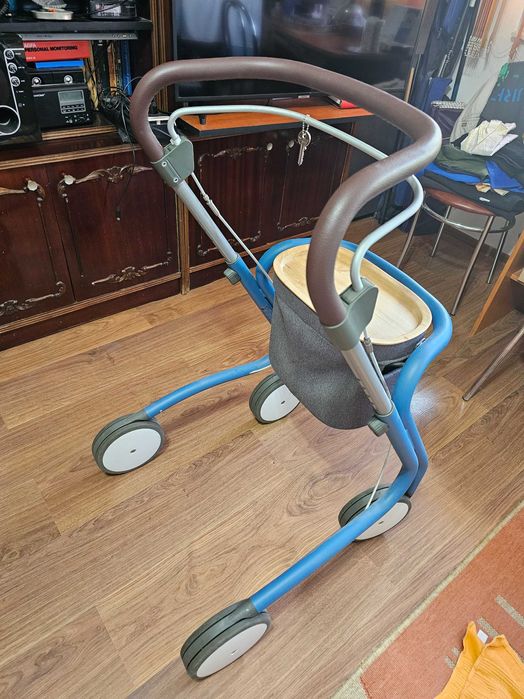 Cadru Medical Profesional. Pentru persoane cu mobilitate redusa.