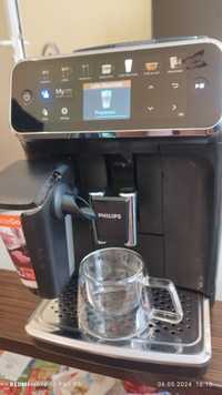 Espressor Philips seria 5400 ca nou