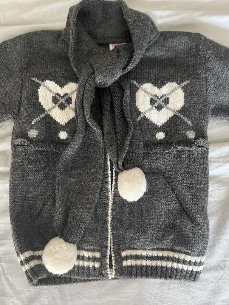 Pulover tricotat pentru copii de 2-3 ani