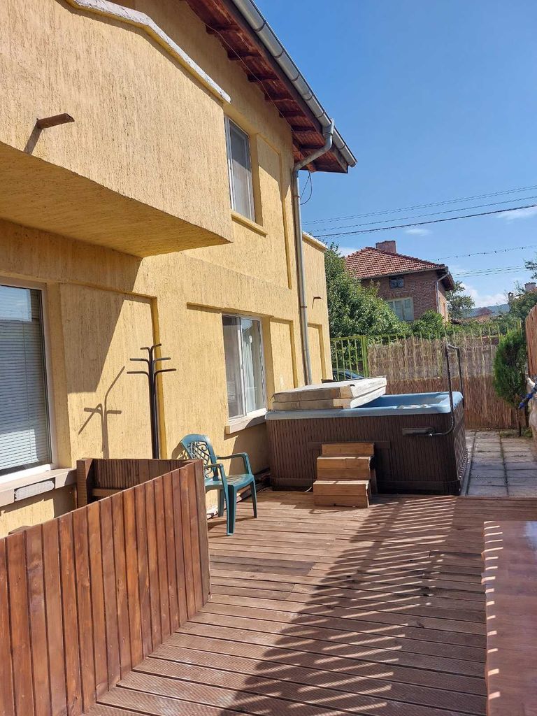Продава се Къща в с. Баня, Област Благоевград - 340 кв.м за 765 €/кв.м - Снимка #2