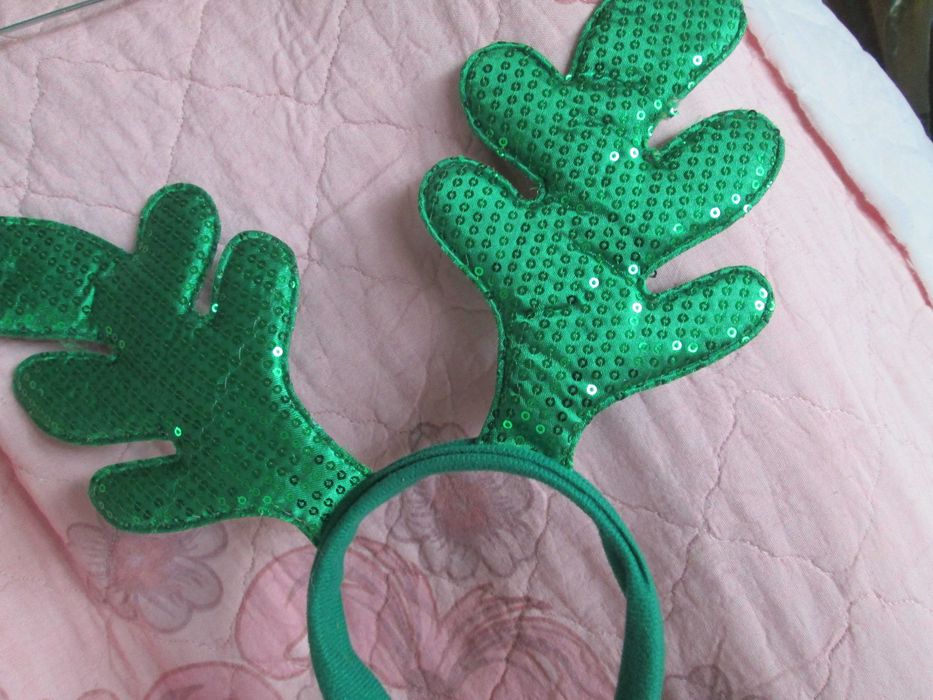 accesoriu verde simpatic cap