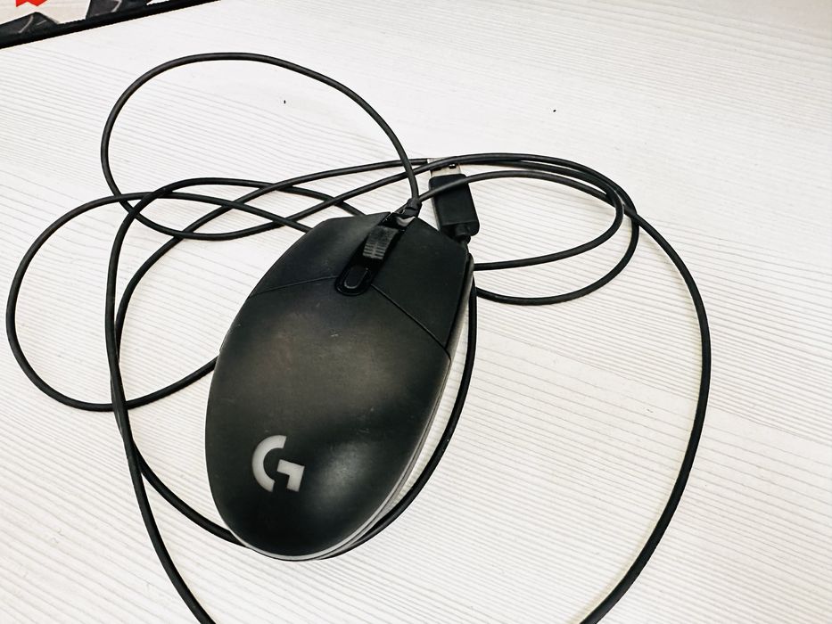 Продам компьютерную мышь logitech g102