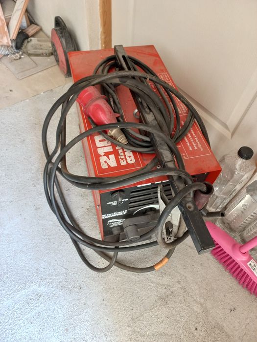 Aparat de sudura 220 380 de 210 amperi