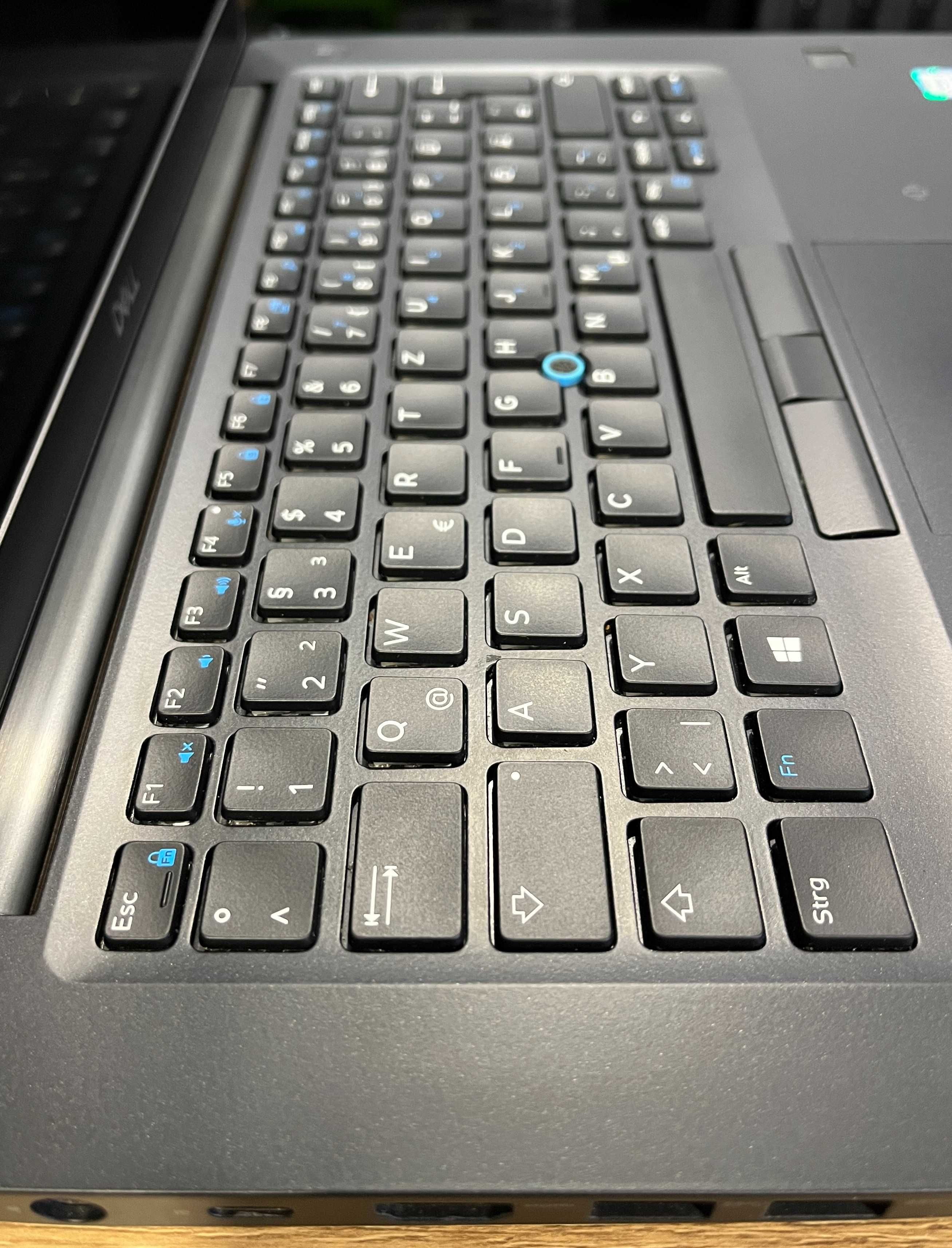 Ноутбук Dell Latitude 7490. Core i7-8650U - 1.9/4.2 GHz. 8/256 GB