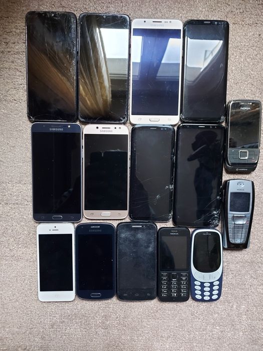 Telefoane pentru piese Samsung