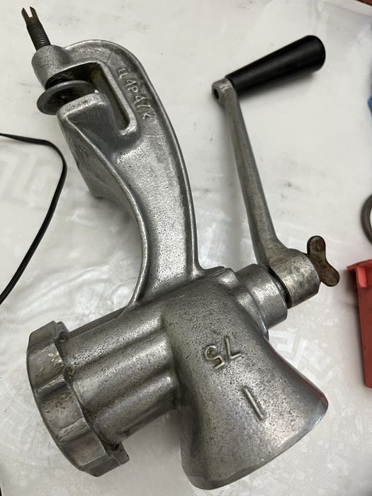 Мясорубка ссср продам