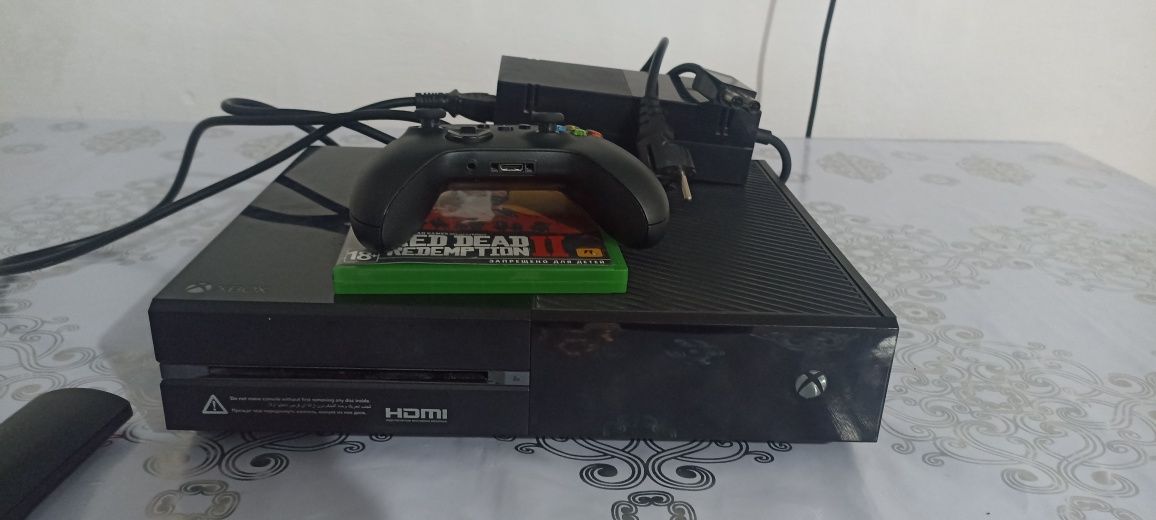 Продам Xbox one.1Tb