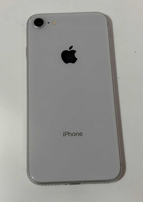 Продавам Apple iPhone 8 64GB