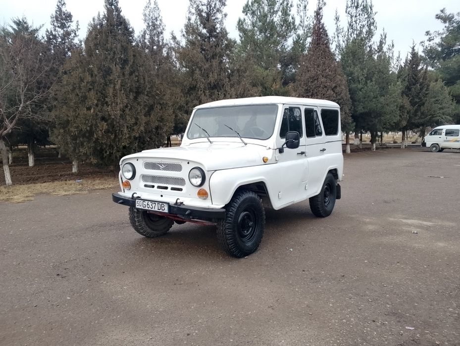 Uaz 3151 sotiladi