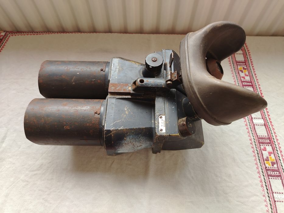 Стар голям немски военен бинокъл D.F.10x80 d.k.L. WWII