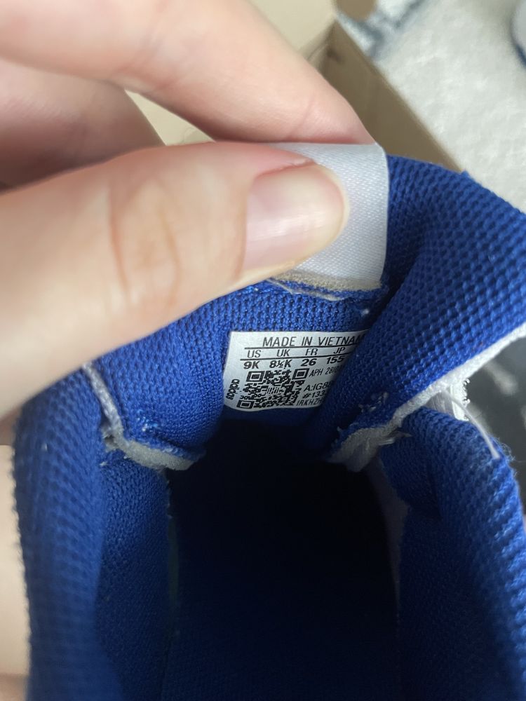 Детски кецове Adidas,  26-ти номер, момче