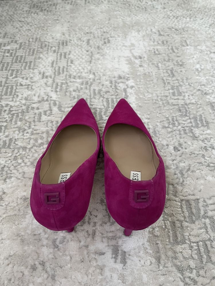 Vand Pantofi Guess roz fuchsia