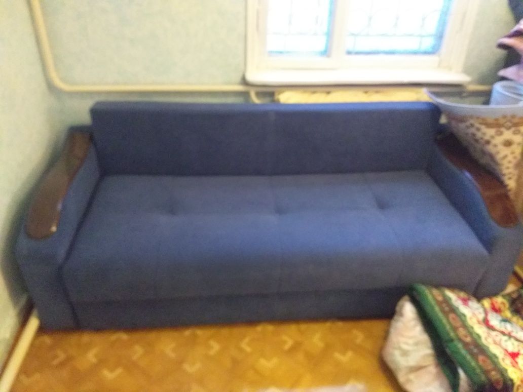 Продаю диван 2х спальный