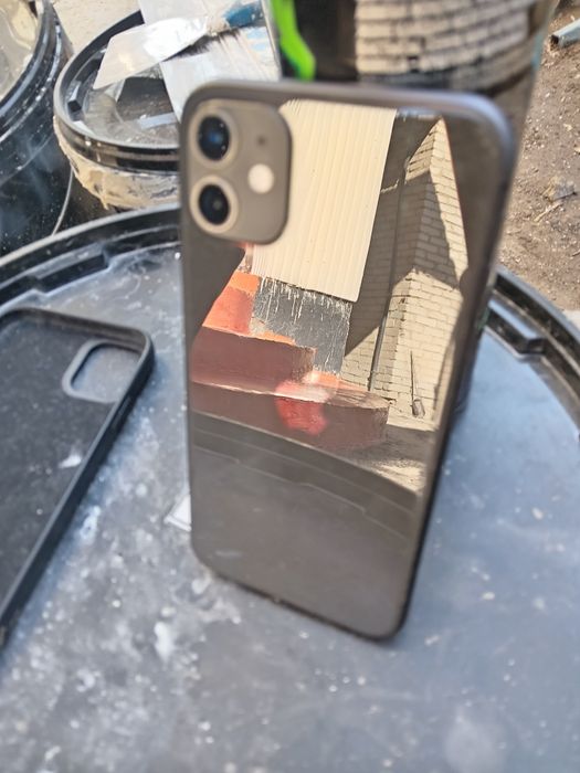 Iphone 11 128/82%