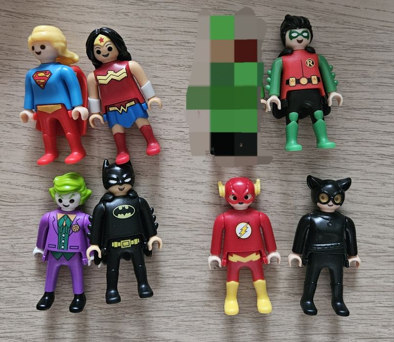 Kinder Surprise DC Playmobil Киндер Сюрприз